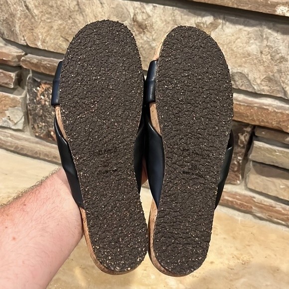 Flattered Lou Twisted Crossover Cork Vegan Leather Sandals - Picture 6 of 7